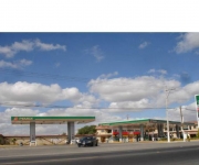 Venta de gasolinera, en salida a Ixtapan de la Sal.